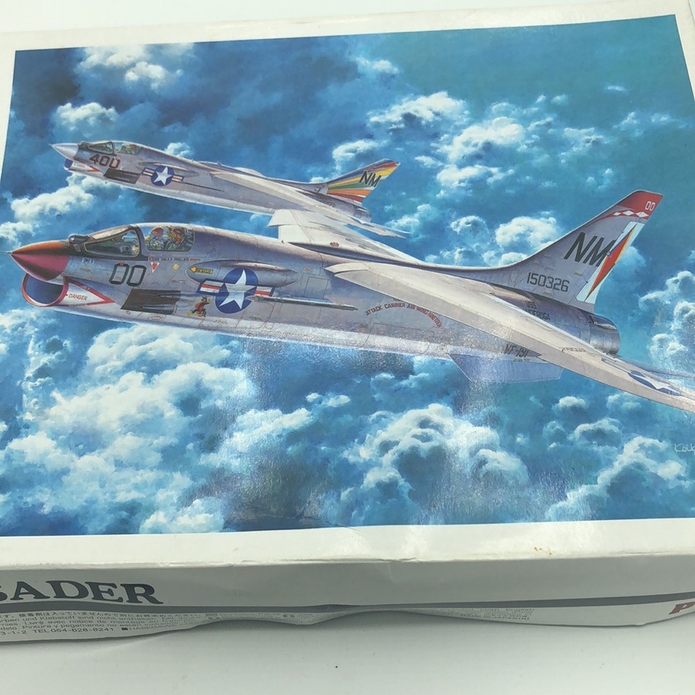 Hasegawa 1:48 Scale Kit Vought F-8E Crusader Model